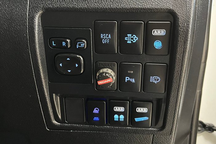 2017 Toyota Landcruiser VX