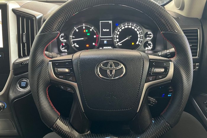 2017 Toyota Landcruiser VX