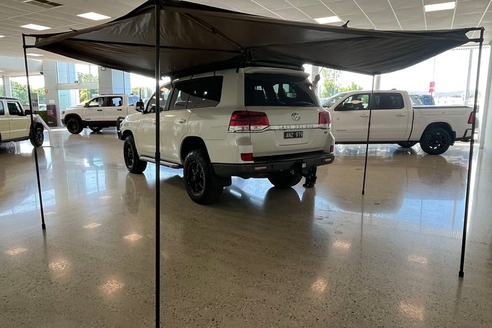 2017 Toyota Landcruiser VX