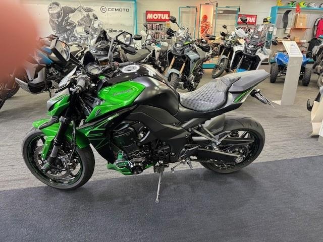 2024 Kawasaki Z1000 ABS Z Green