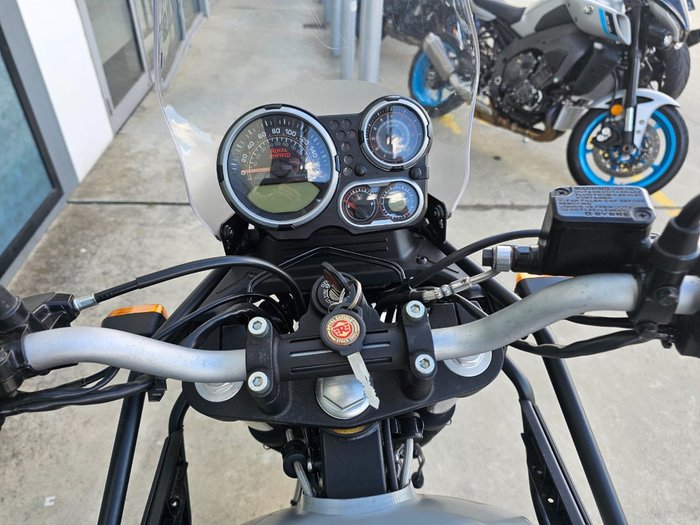 2020 ROYAL ENFIELD (SEE ALSO ENFIEL HIMALAYAN EFI ABS GREY