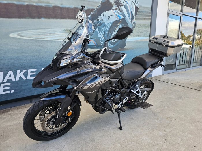 2022 BENELLI TRK 502 (ABS) Black