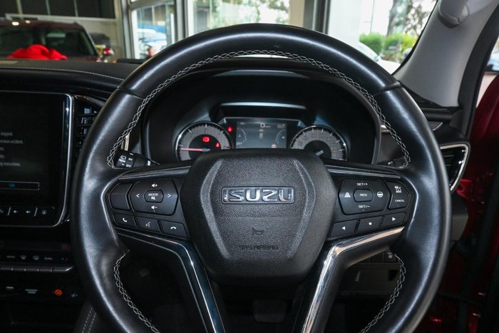 2024 Isuzu MU-X LS-T