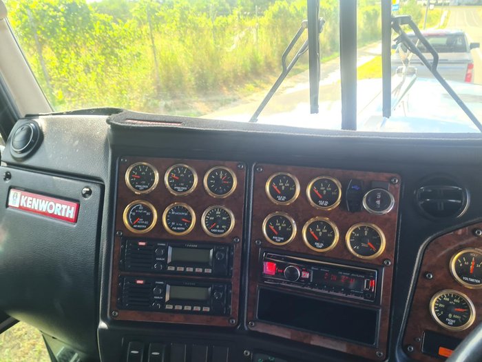 2017 Kenworth T909