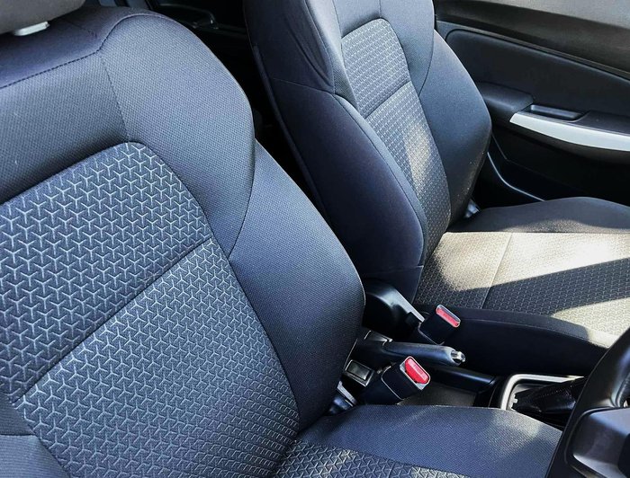 2017 Suzuki Swift GL Navigator