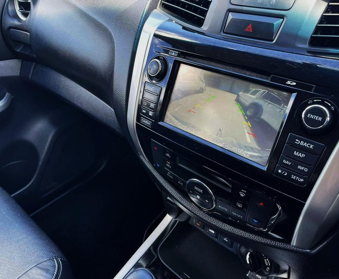 2017 Nissan Navara ST-X