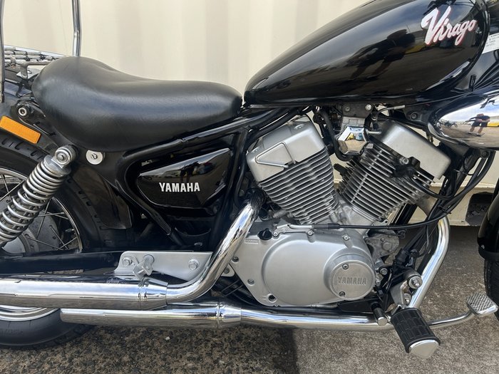 1994 YAMAHA VIRAGO 250 (XV250) Road BLACK