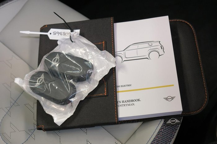 2024 MINI Countryman E Classic