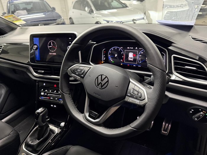 2025 Volkswagen T-Roc 140TSI R-Line
