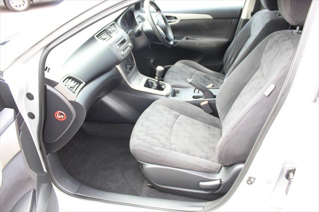 2013 Nissan Pulsar ST