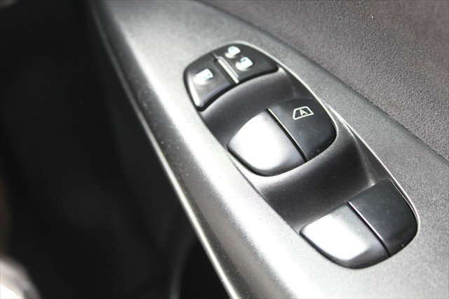 2013 Nissan Pulsar ST