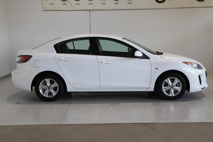2012 Mazda 3 Neo