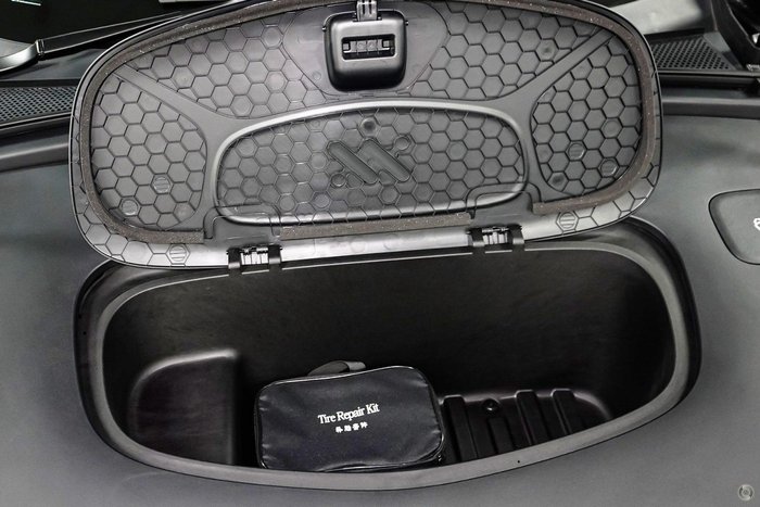 2025 MG IM6 Premium S12L MY25 Rembrandt Grey