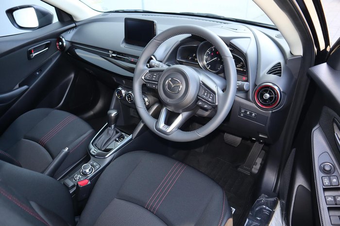 2025 Mazda 2 G15 Evolve