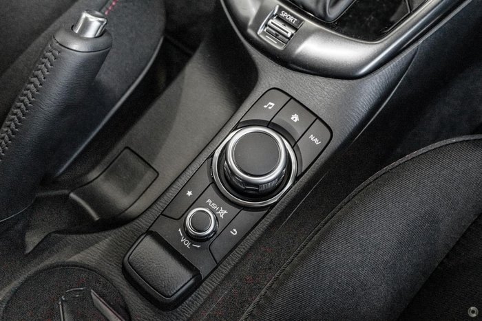 2025 Mazda 2 G15 Evolve