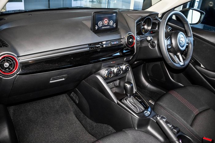 2025 Mazda 2 G15 Evolve