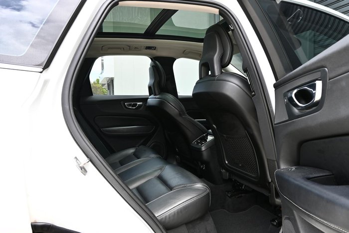 2018 Volvo XC60 D4 Inscription MY19 AWD Crystal White