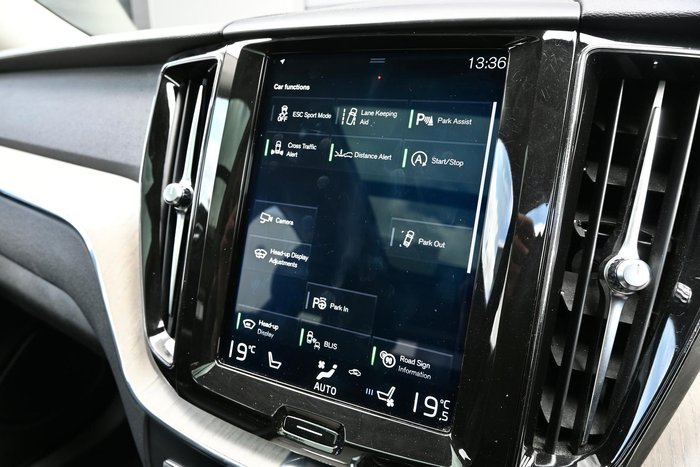 2018 Volvo XC60 D4 Inscription MY19 AWD Crystal White