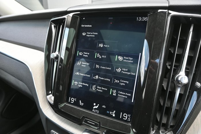 2018 Volvo XC60 D4 Inscription MY19 AWD Crystal White