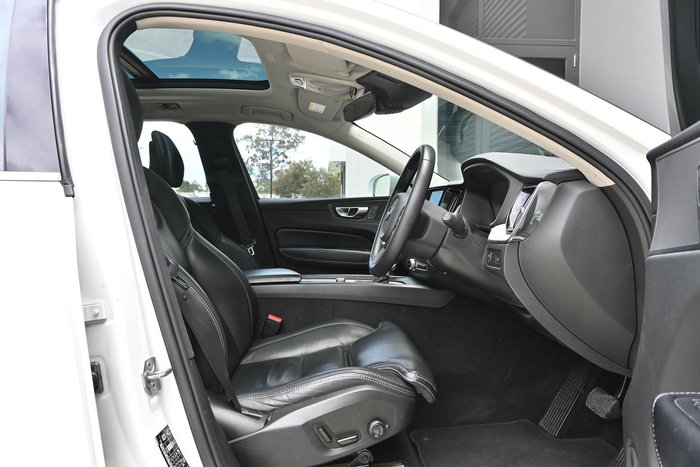 2018 Volvo XC60 D4 Inscription MY19 AWD Crystal White