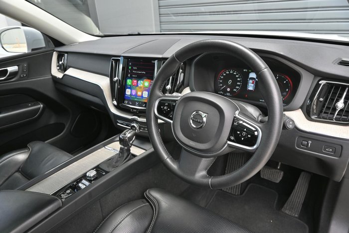 2018 Volvo XC60 D4 Inscription MY19 AWD Crystal White