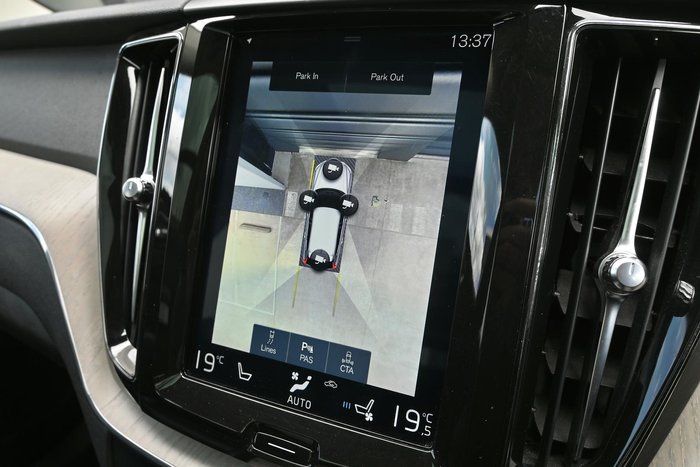 2018 Volvo XC60 D4 Inscription MY19 AWD Crystal White