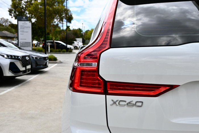 2018 Volvo XC60 D4 Inscription MY19 AWD Crystal White