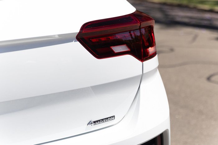 2025 Volkswagen T-Roc 140TSI R-Line