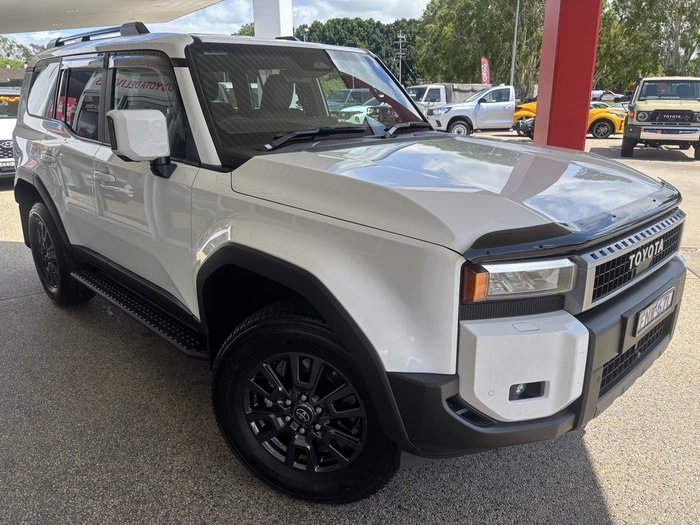 2024 Toyota Landcruiser Prado