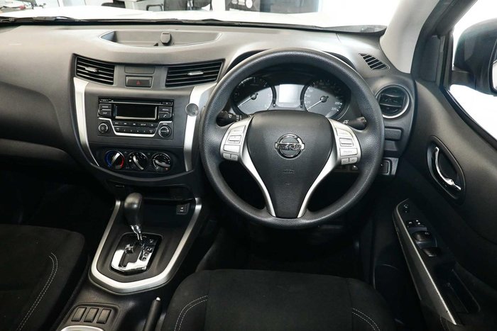 2019 Nissan Navara RX