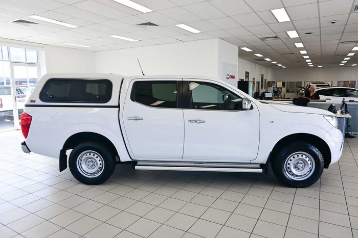 2019 Nissan Navara RX