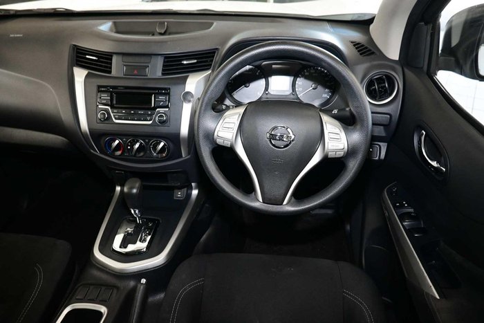 2019 Nissan Navara RX