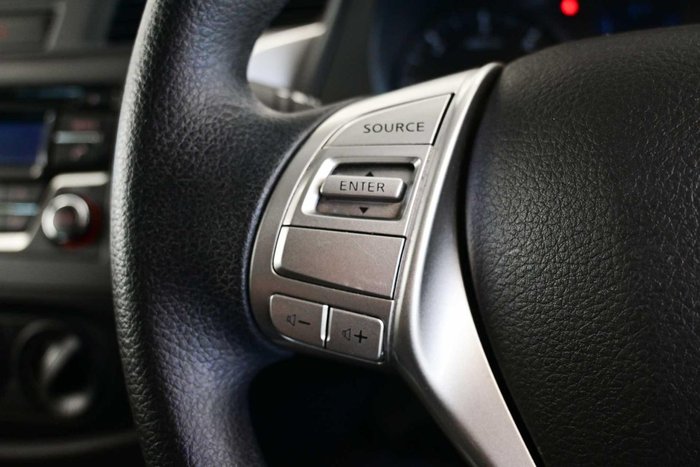 2019 Nissan Navara RX