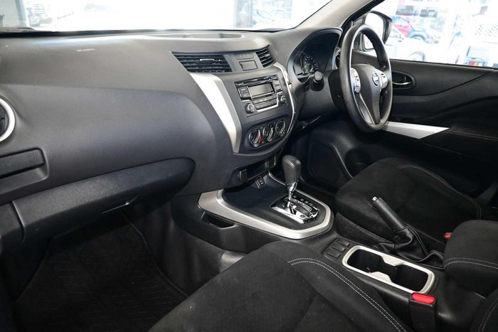 2019 Nissan Navara RX