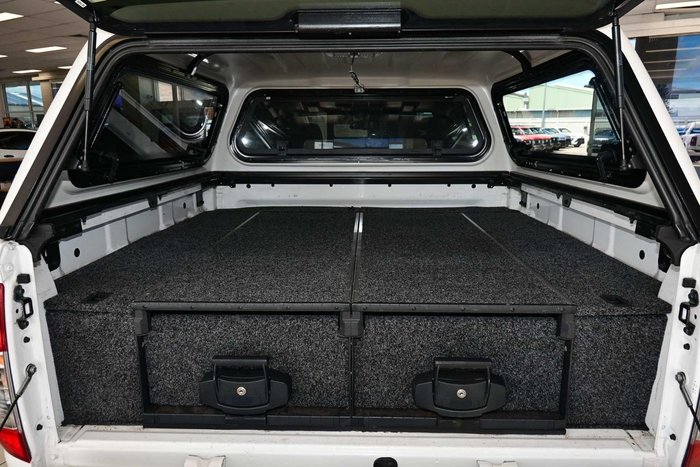 2019 Nissan Navara RX