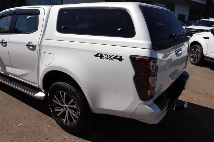 2025 Isuzu D-MAX LS-U