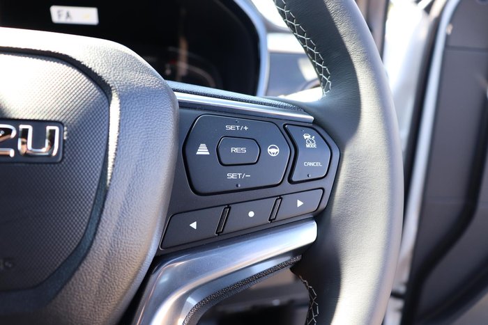 2025 Isuzu D-MAX LS-U