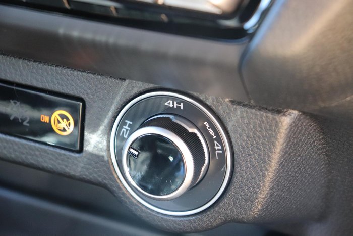 2025 Isuzu D-MAX LS-U