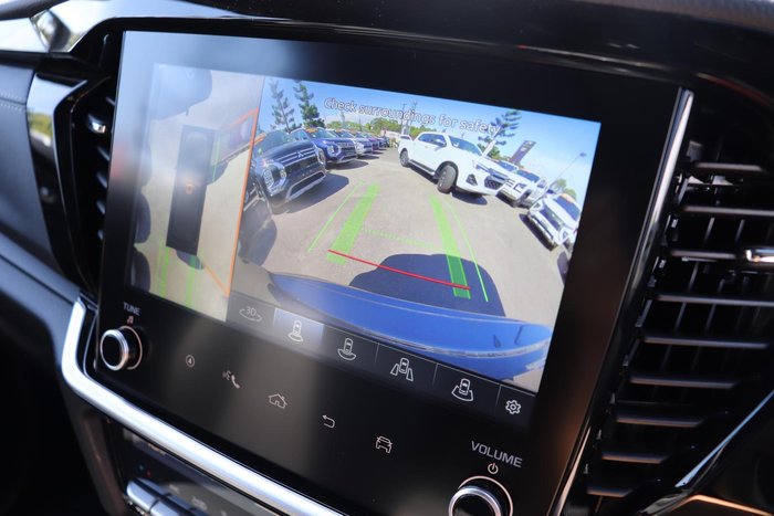 2025 Isuzu MU-X LS-T