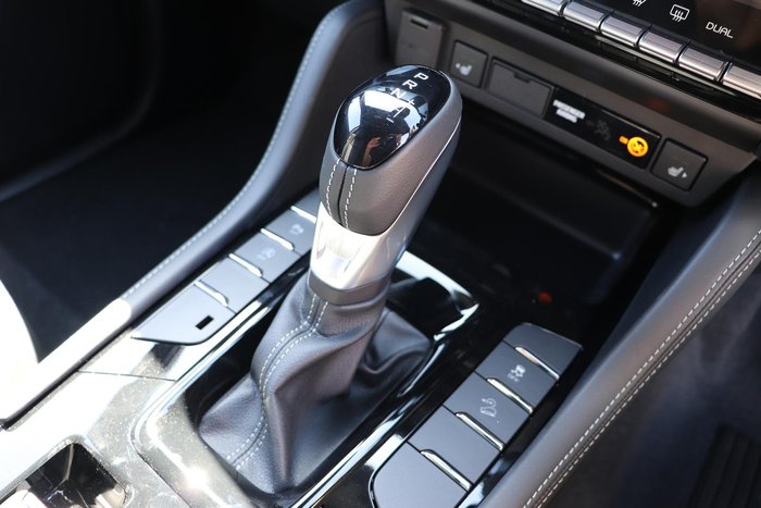 2025 Isuzu MU-X LS-T