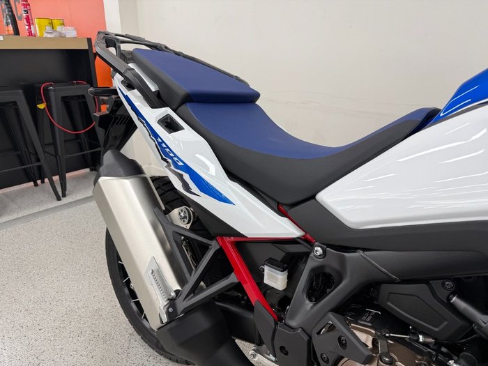 2024 Honda 2024 Honda 1100CC CRF1100A3 AFRICA TWIN ES Road