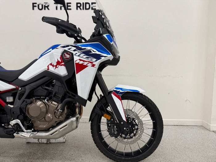2024 Honda 2024 Honda 1100CC CRF1100A3 AFRICA TWIN ES Road