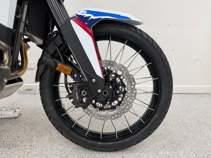 2024 Honda 2024 Honda 1100CC CRF1100A3 AFRICA TWIN ES Road