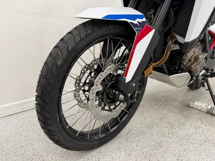 2024 Honda 2024 Honda 1100CC CRF1100A3 AFRICA TWIN ES Road