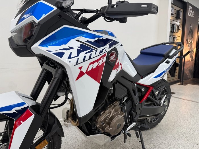 2024 Honda 2024 Honda 1100CC CRF1100A3 AFRICA TWIN ES Road