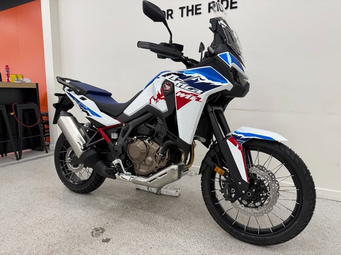 2024 Honda 2024 Honda 1100CC CRF1100A3 AFRICA TWIN ES Road