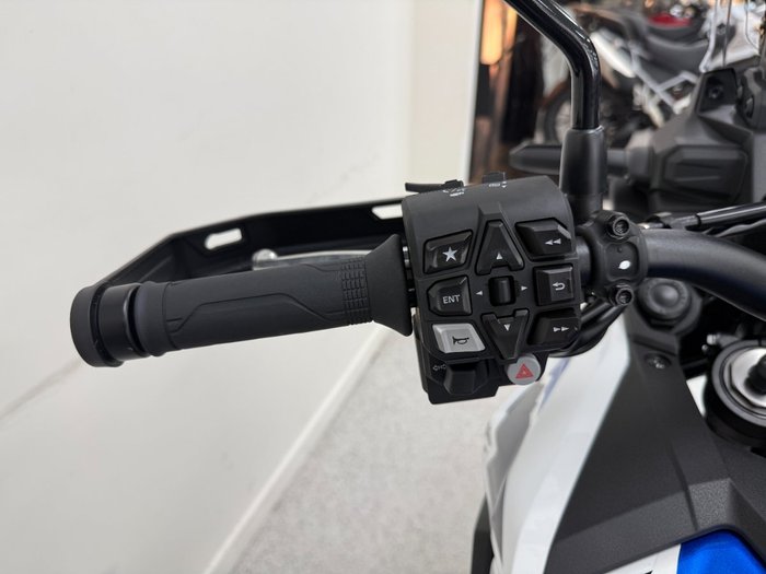 2024 Honda 2024 Honda 1100CC CRF1100A3 AFRICA TWIN ES Road