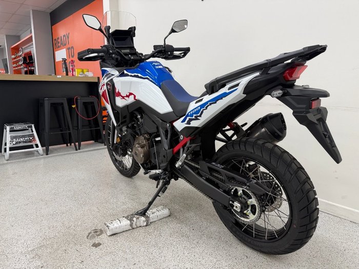 2024 Honda 2024 Honda 1100CC CRF1100A3 AFRICA TWIN ES Road