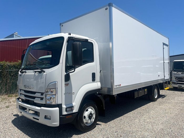 2025 Isuzu F Series FRR110-240 White