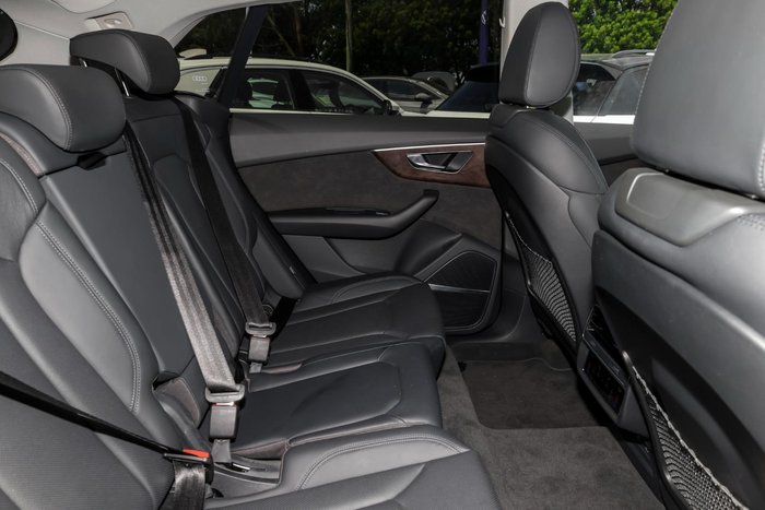 2021 Audi Q8 55 TFSI S line